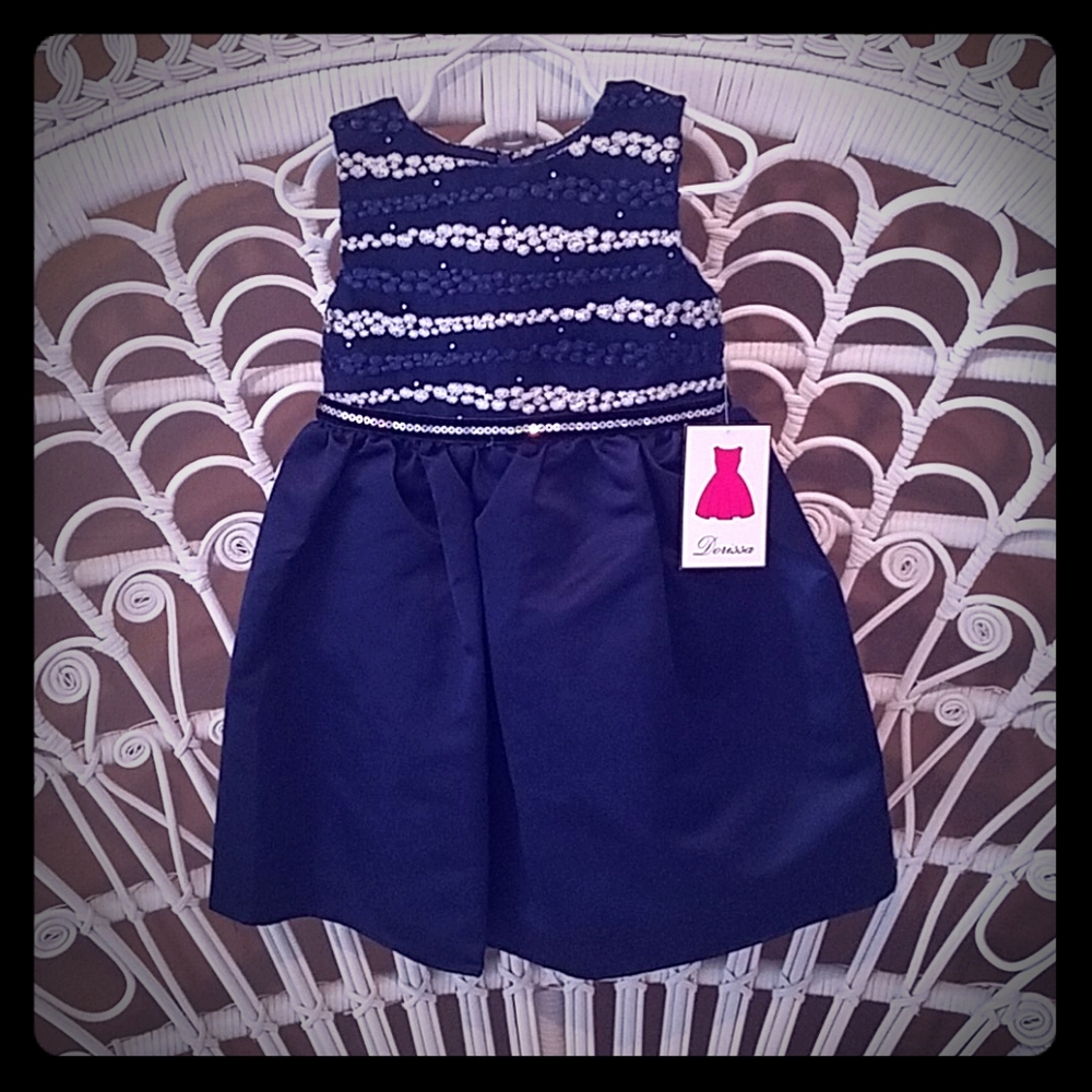 2T Dorissa NY sleeveless navy & silver flare dress